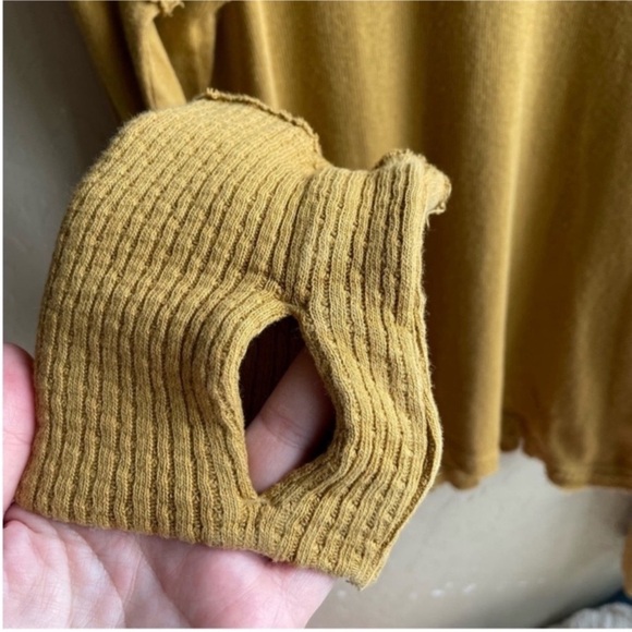 Free People We The Free Colby Long Sleeve Top L Mustard Gold Boho Oversized - Picture 6 of 11